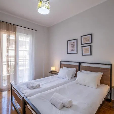 Lovely And Modern 3Bd Apartment Close To Ampelokipoi Metro-3